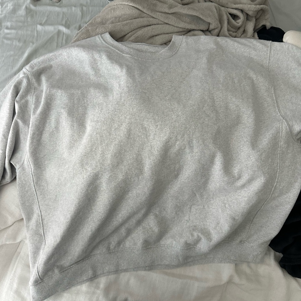 Daily Drills heather grey fleece crewneck